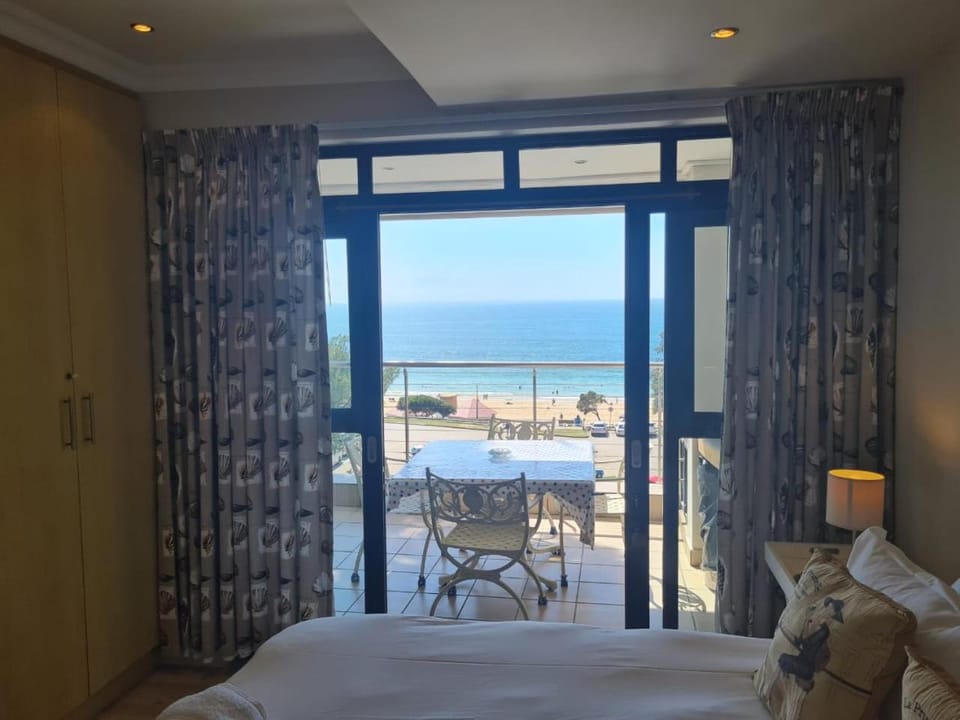 Bedroom, Sea view