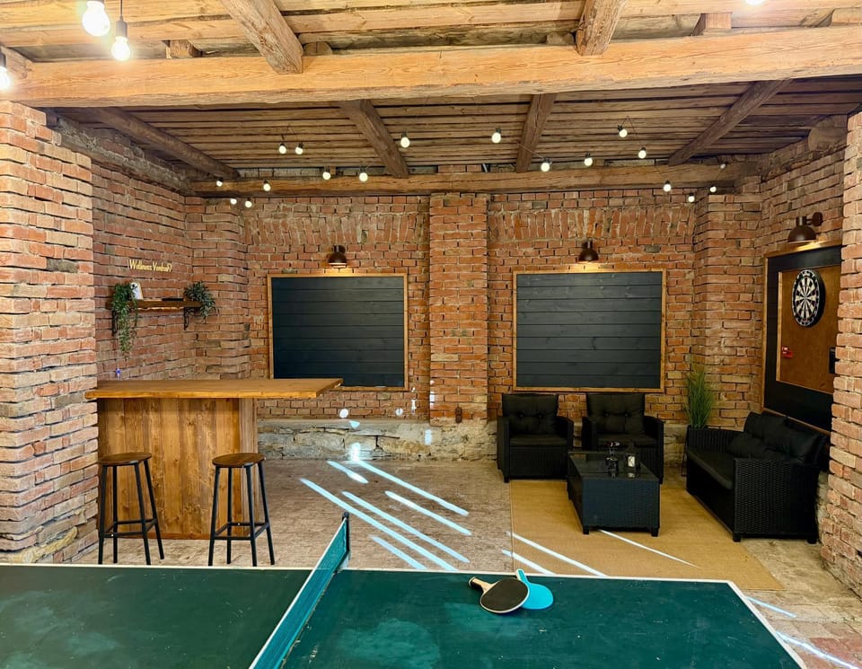 Table tennis