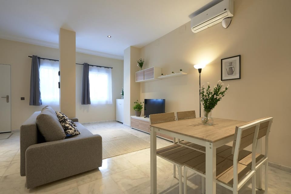 Apartamentos Tejares de Triana Apartment in Seville