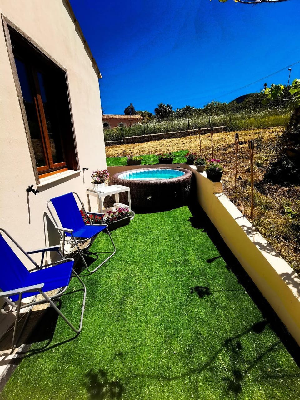 Hot Tub, Hot Tub