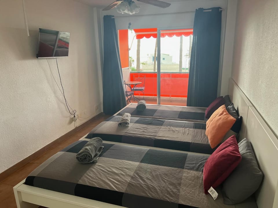 Edificio Comodoro Apartment in Los Cristianos