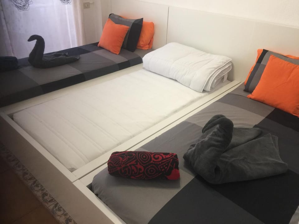 Edificio Comodoro Apartment in Los Cristianos