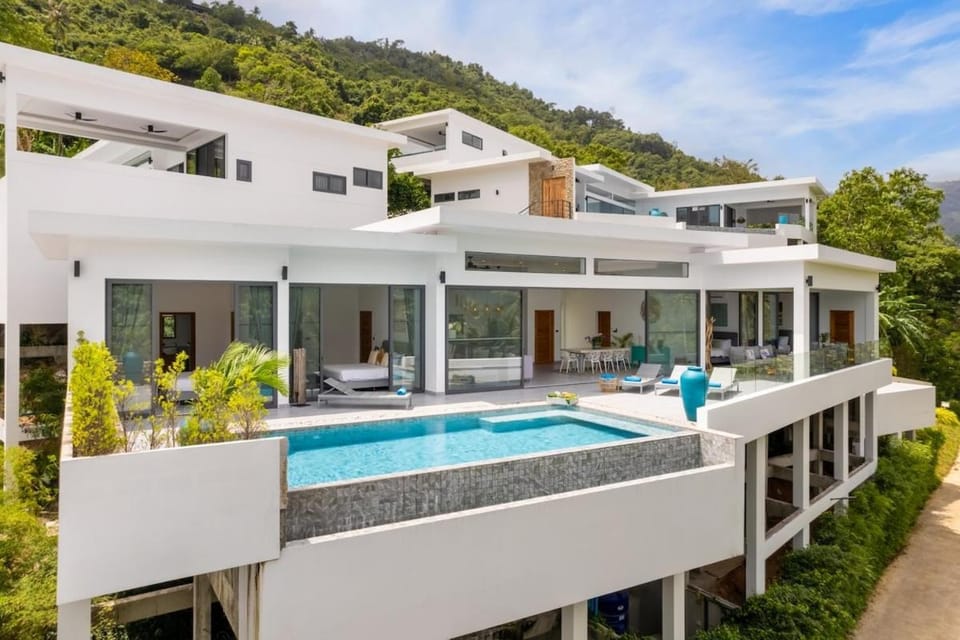 Property building, Swimming pool
