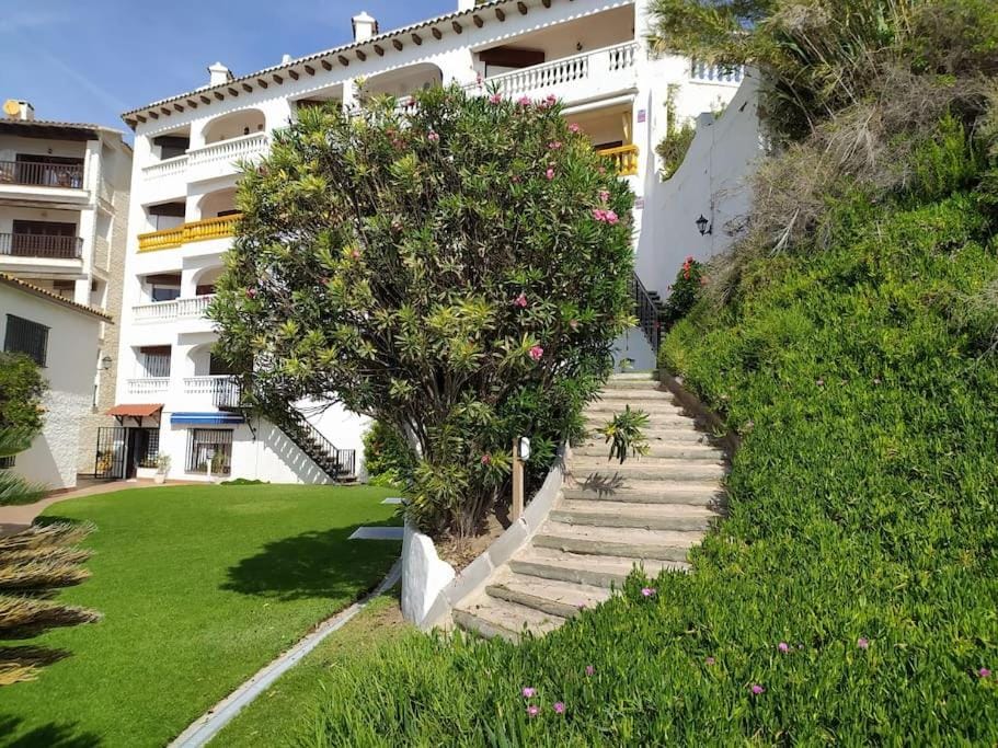 Little Paradise . Apartment in front of the sea Apartment in Baix Penedès