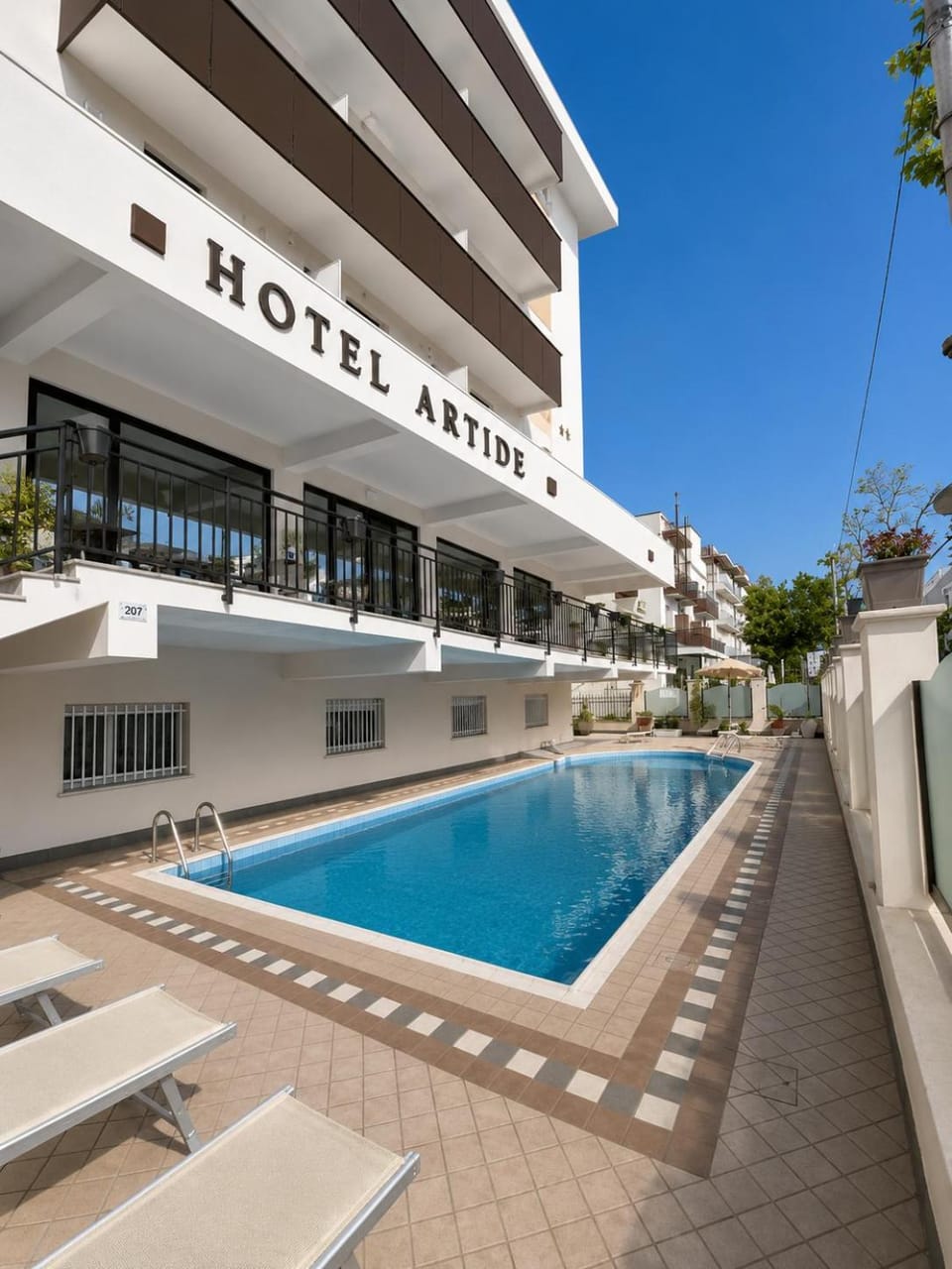 Property building, Swimming pool