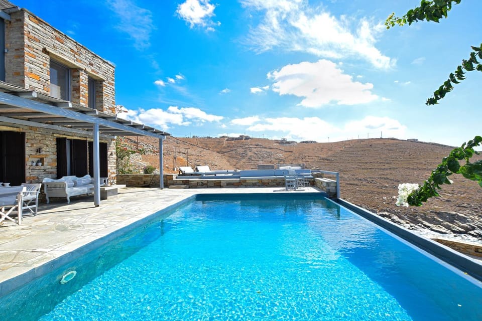 Property building, Seating area, Sea view, Swimming pool, sunbed