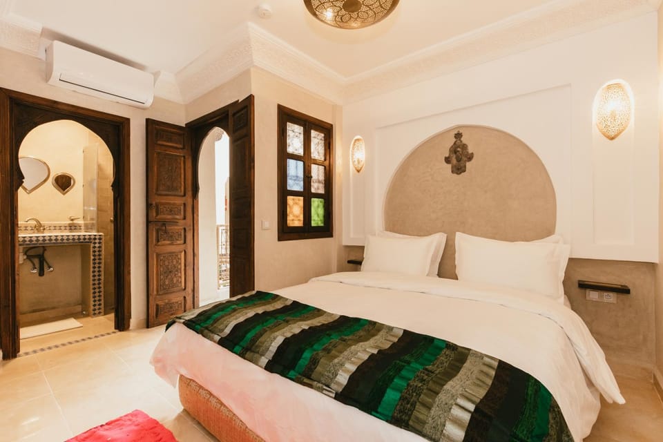 Bed, Bathroom, Bedroom