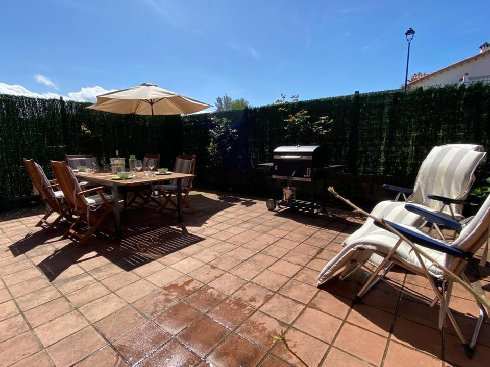 Apartamento en complejo residencial Rovacias Apartment in Western coast of Cantabria