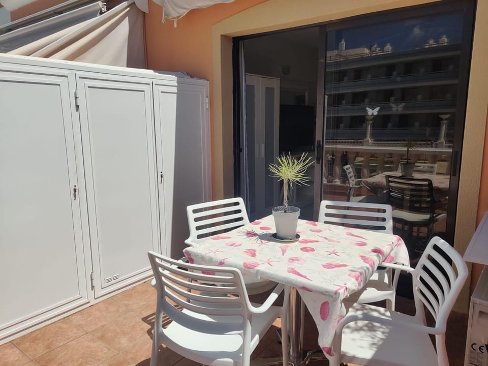 Balcony/Terrace, Balcony/Terrace, Dining area