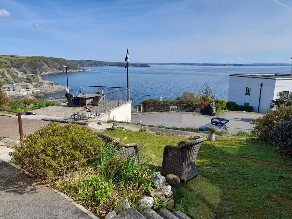 Garden, Sea view