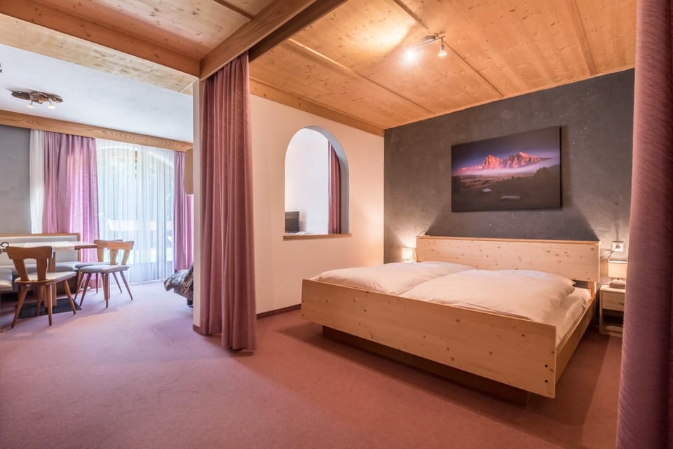 Living room, Bedroom