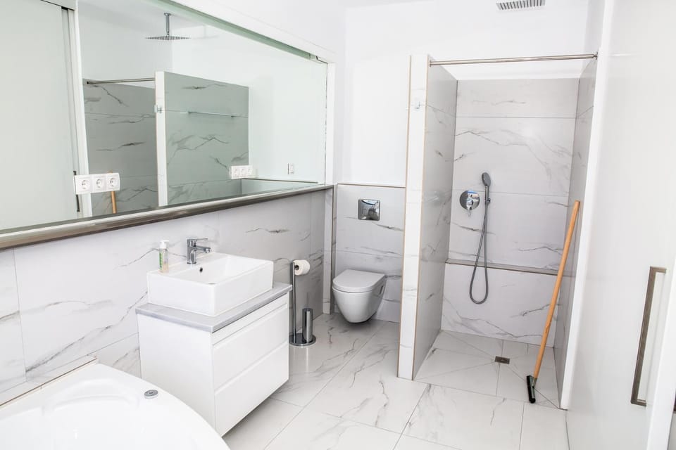 Komfort City Apartment "Elias" mit Meerblick in Lavrio Apartment in East Attica Regional Unit, Greece