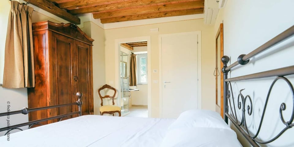 Agriturismo I Giunchi Farm Stay in Province of Massa and Carrara