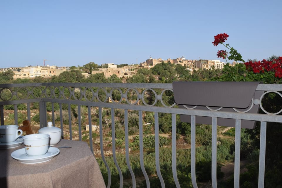 View (from property/room), Balcony/Terrace