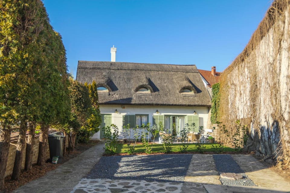 Babér Cottage Vendégház Tihany House in Hungary