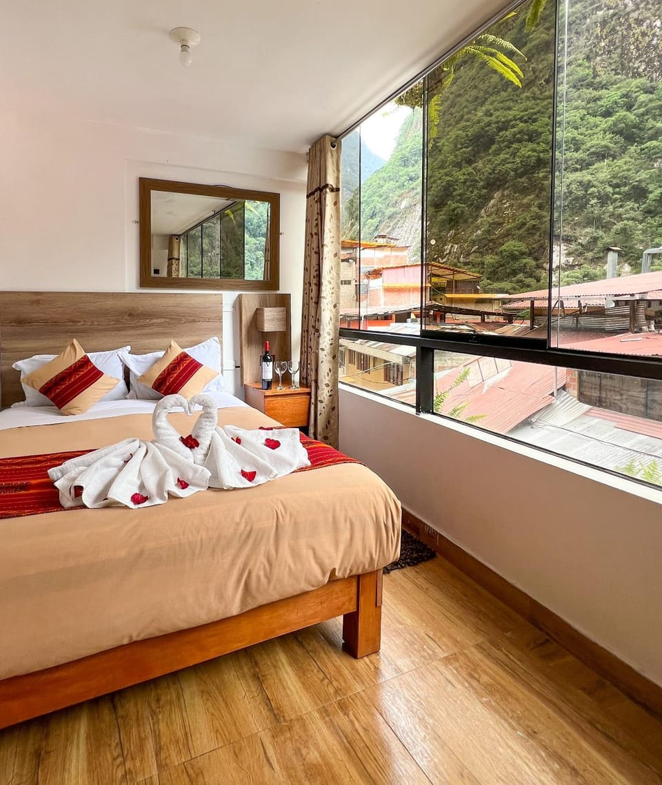 Bed, Natural landscape, Photo of the whole room, Bedroom, Mountain view, towels