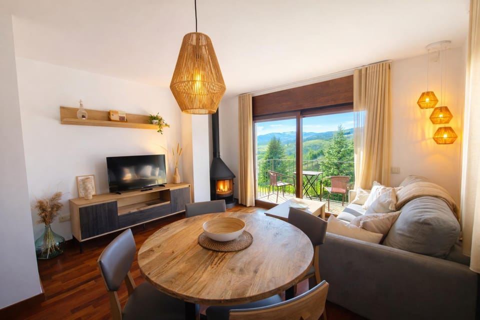 Living room, Mountain view
