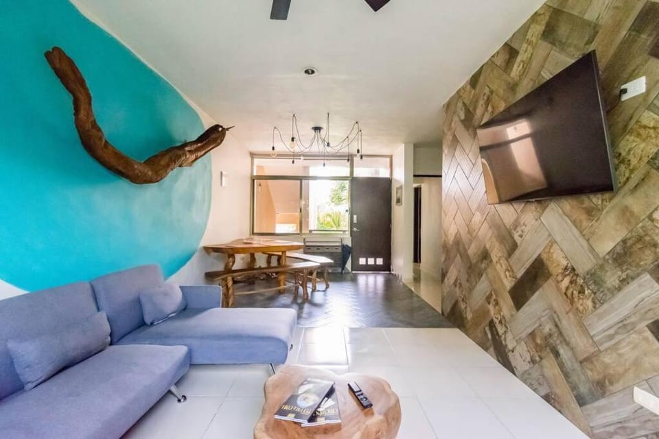 Penthouse Terraza & Jacuzzi Panorámicos, playas-cenotes y la Quinta Avenida todo caminando a 10 minutos! Muy amplio 2 niveles, excelente ubicación centro de Playa del Carmen, cerca de restaurantes, bares, área de coworking incluida para nómadas digitales! Apartment in Playa del Carmen