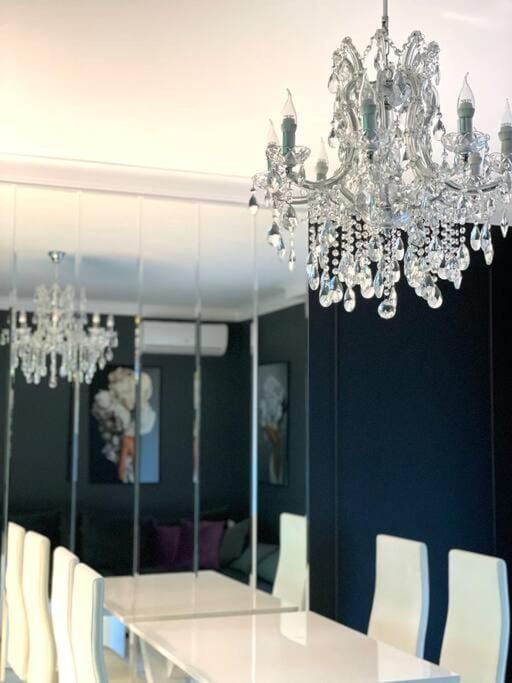 Selling Sunset Apartaments 2 Apartment in Timisoara