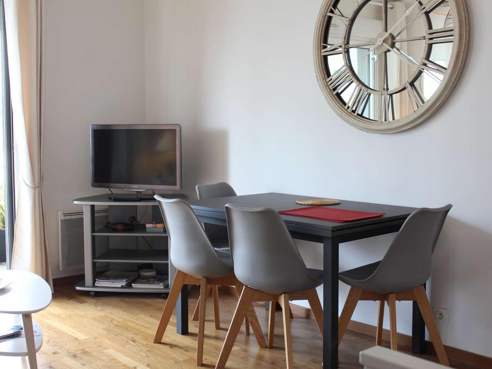 Studio moderne 4 pers au centre de La Baule avec terrasse et garage, proche plage et commerces - FR-1-245-162 Apartment in La Baule-Escoublac