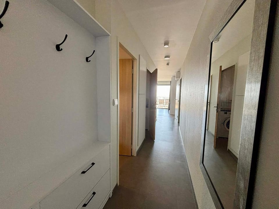 Appartement luxe 2 chambres, balcon, accès plage, piscine, animaux admis, parking - FR-1-194-236 Apartment in La Tranche-sur-Mer