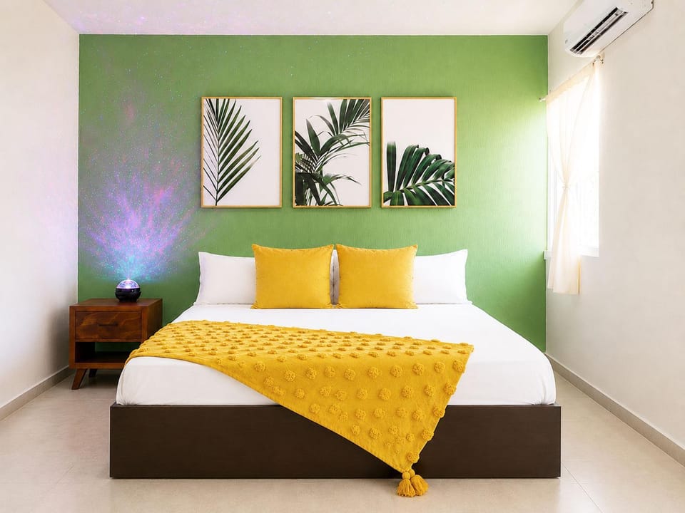 Bed, Photo of the whole room