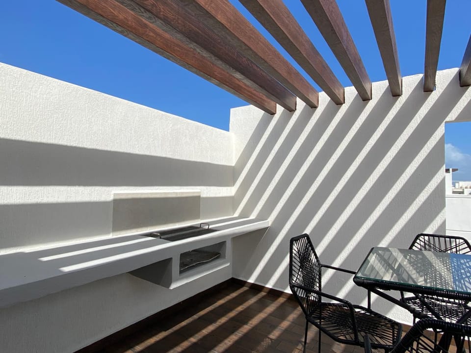 Day, Balcony/Terrace