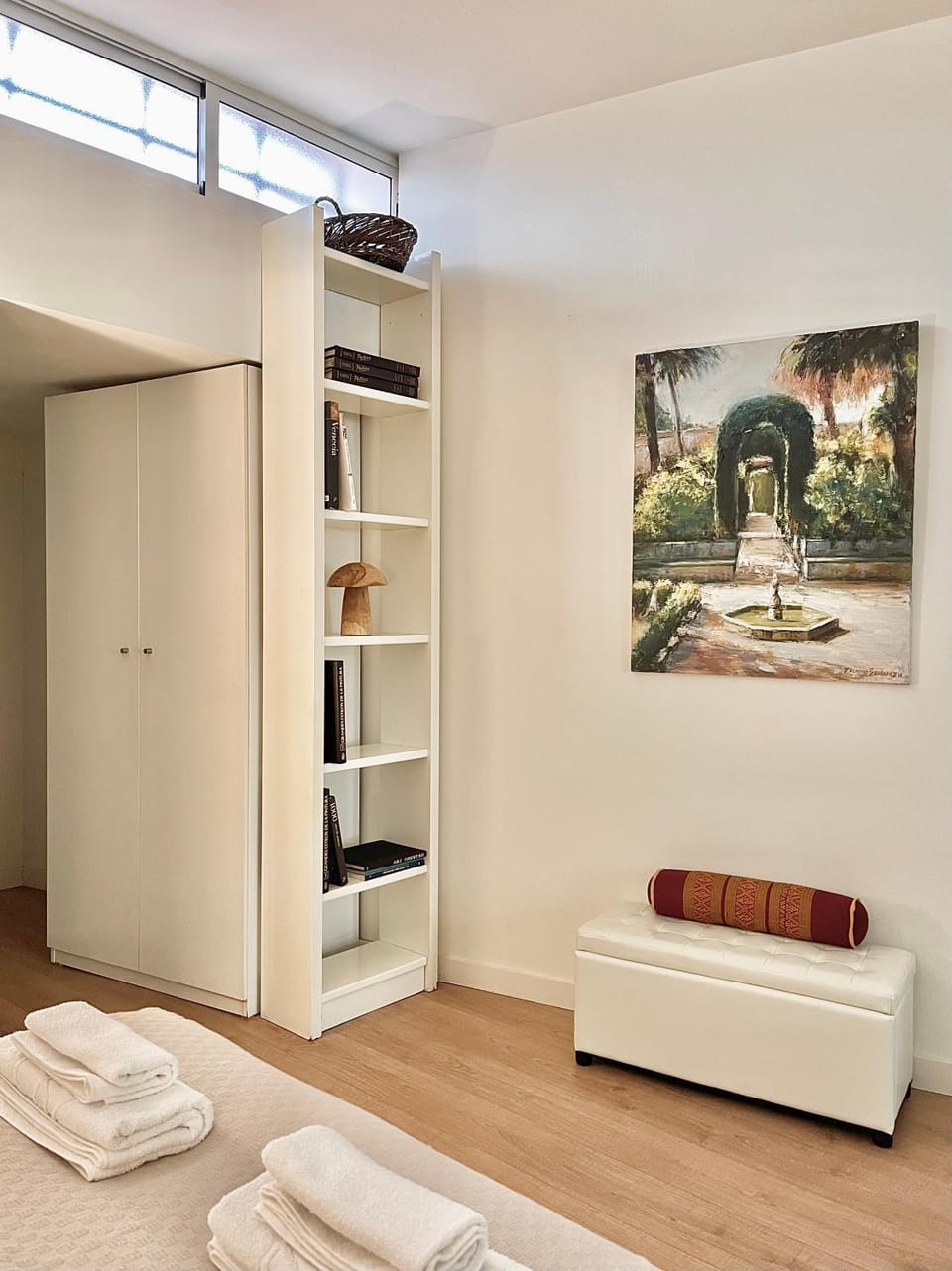 Bed, Library, Bedroom, towels, wardrobe
