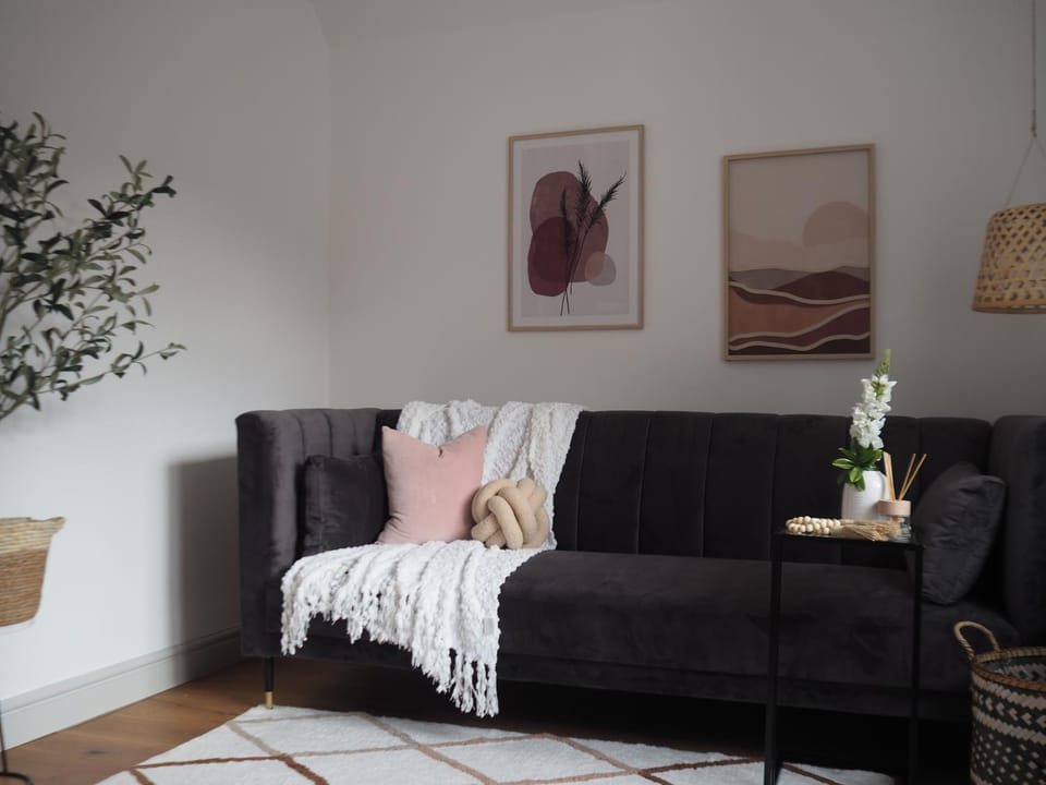 Living room, Seating area