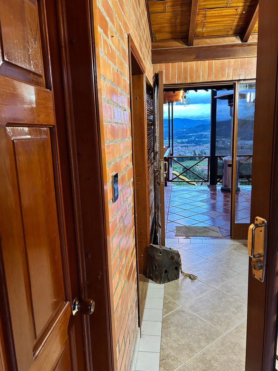 Natural landscape, Photo of the whole room, Mountain view