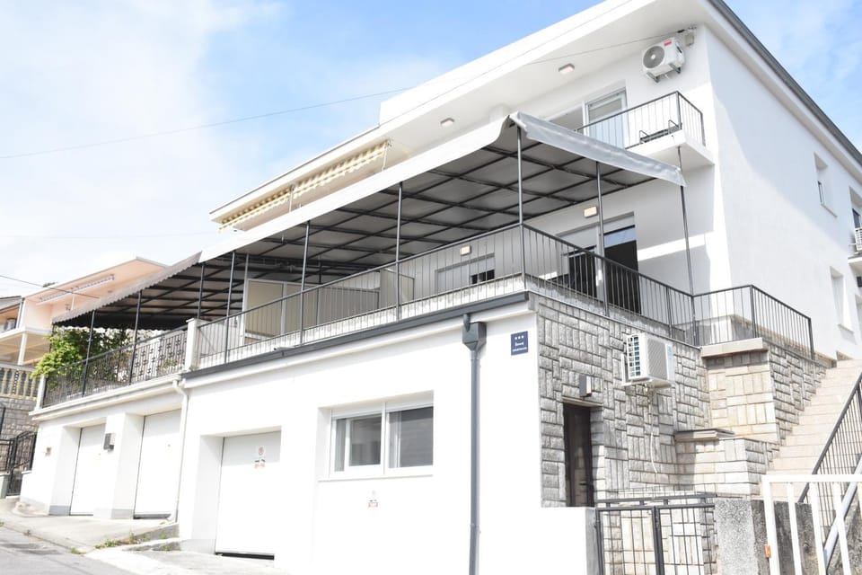 Property building, Sea view