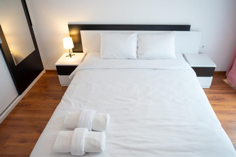 Bed, Bedroom, wardrobe