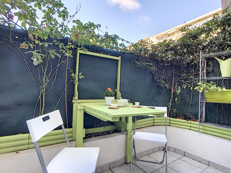Patio, Balcony/Terrace, Other