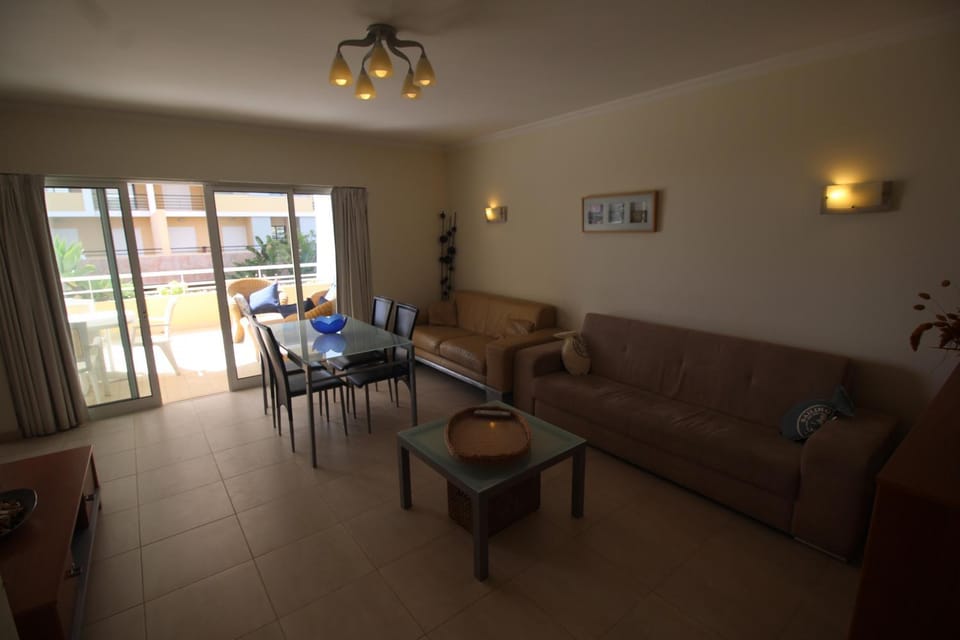 T2 Rocha Sun Terrace Apartment in Portimao