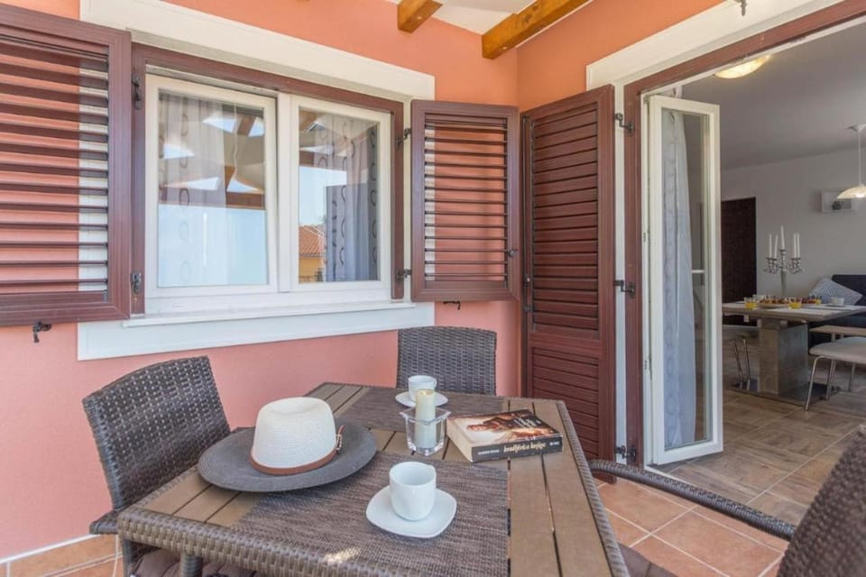 Edi Premium Grey Apartment in Istria County