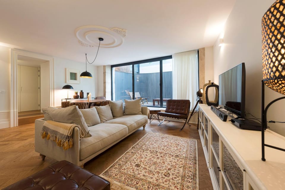 Communal lounge/ TV room, Living room