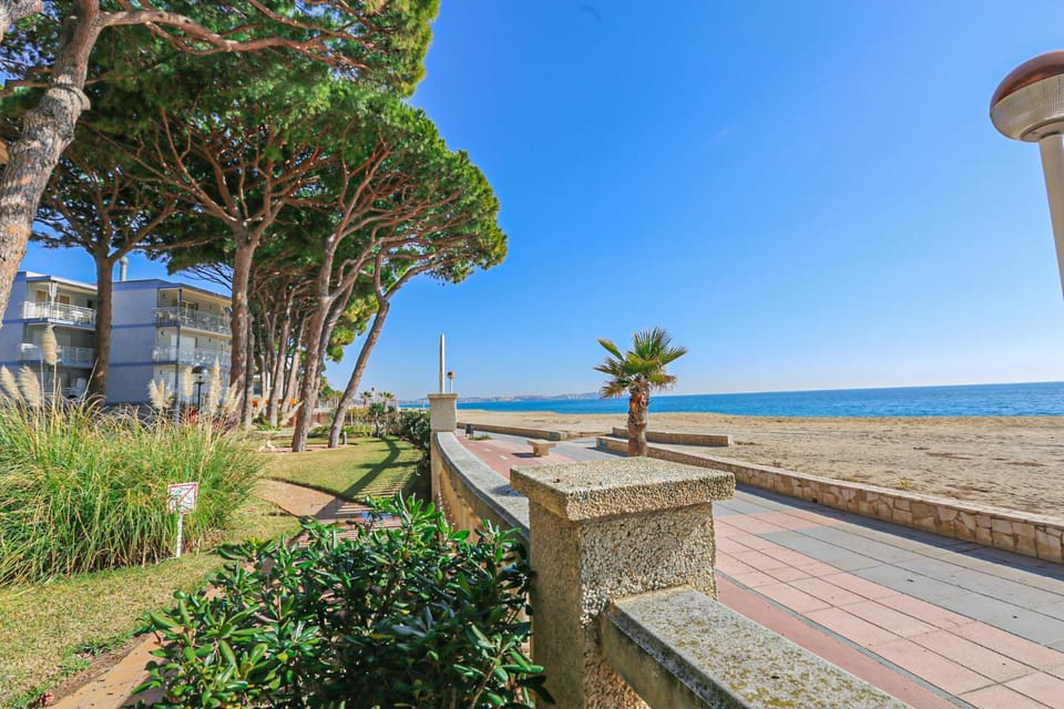 Versalles - ONLY FAMILIES Apartment in Cambrils