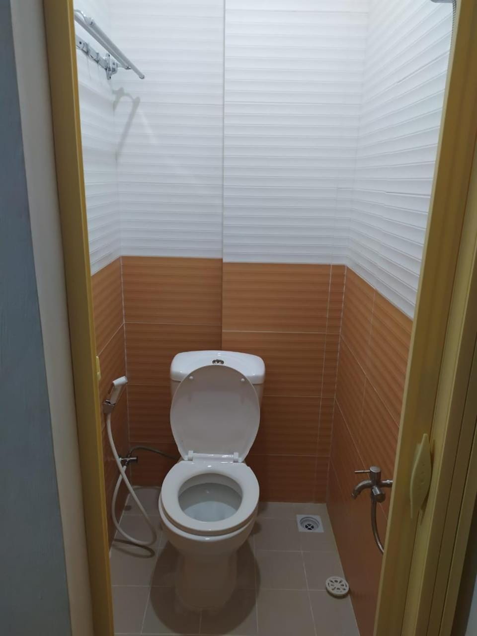 Rooms at Josapa Guest House Bed and Breakfast in Riau Islands, Indonesia