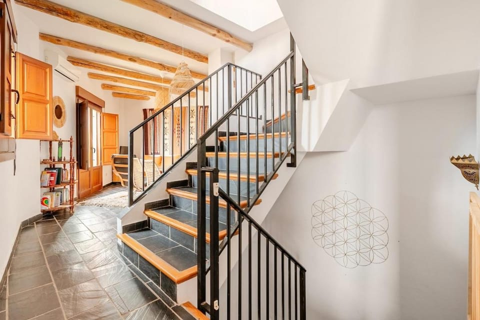 Casa corasol, a cozy, comfy, 2BR house- panoramic view and rooftop Apartment in La Alpujarra