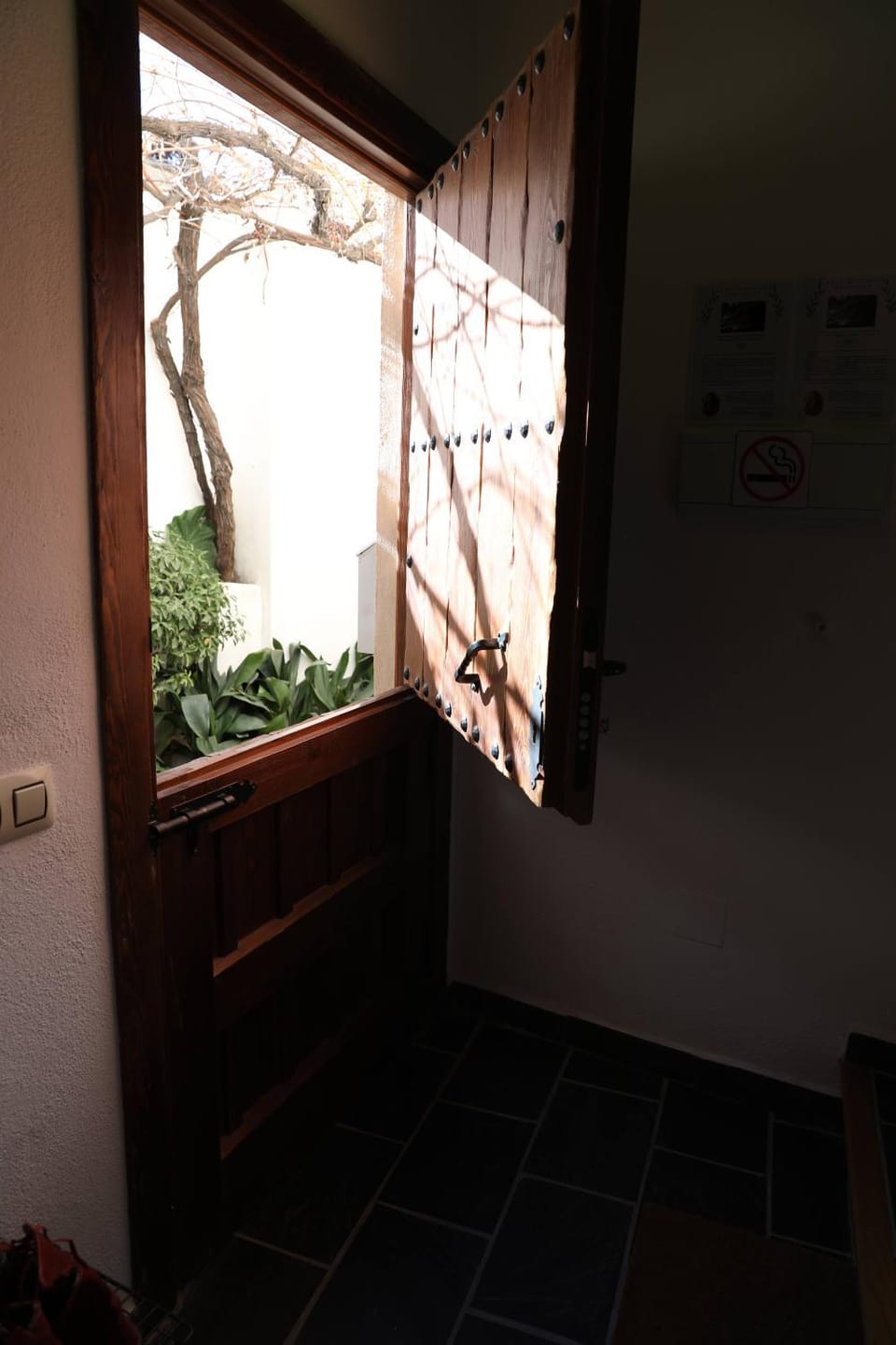 Facade/entrance