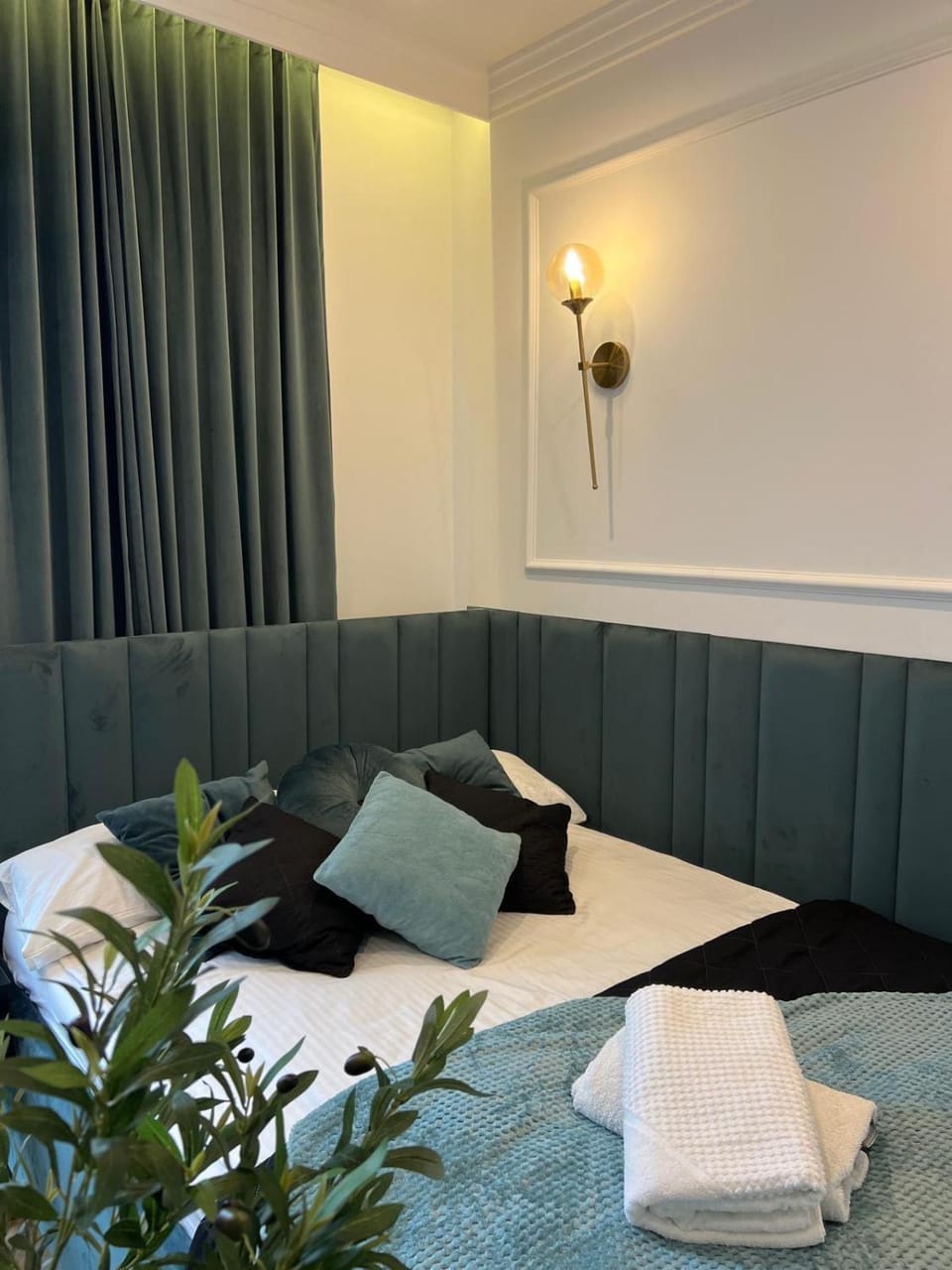 Family & Business Sauna Apartments No19 Leśny nad Zalewem Cedzyna Unikat -3 Bedroom with Private Sauna, Bath with Hydromassage, Terrace, Garage, Catering Options Apartment in Poland