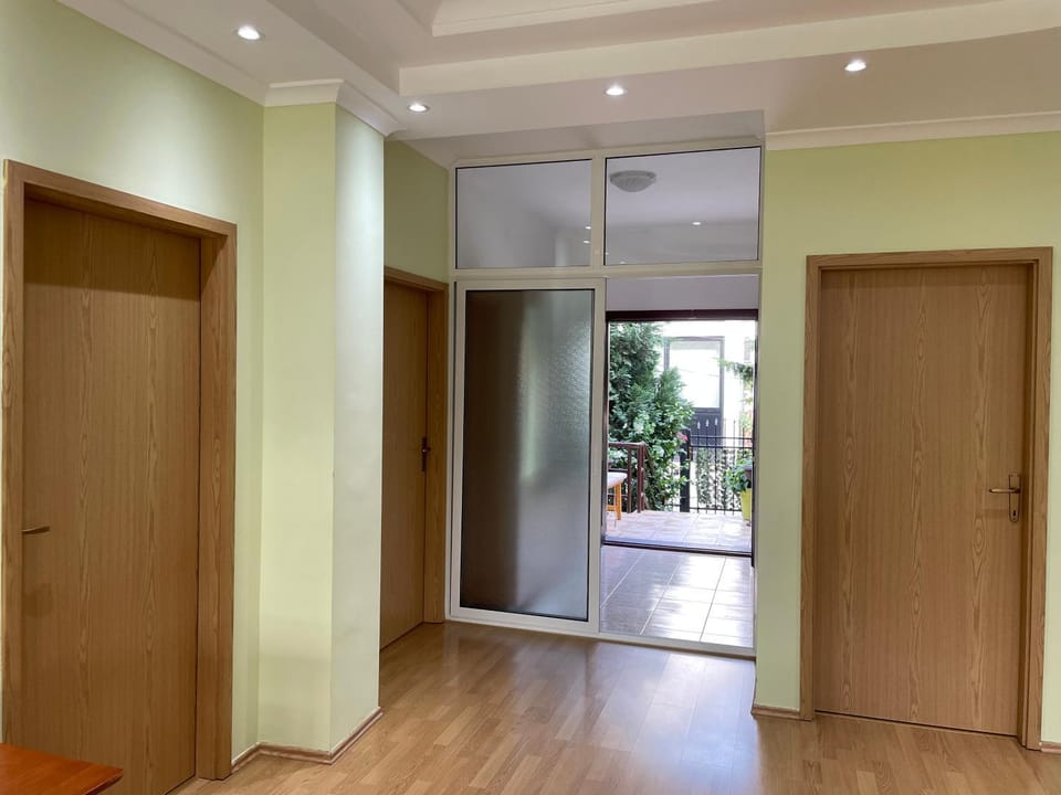 Facade/entrance, Garden view