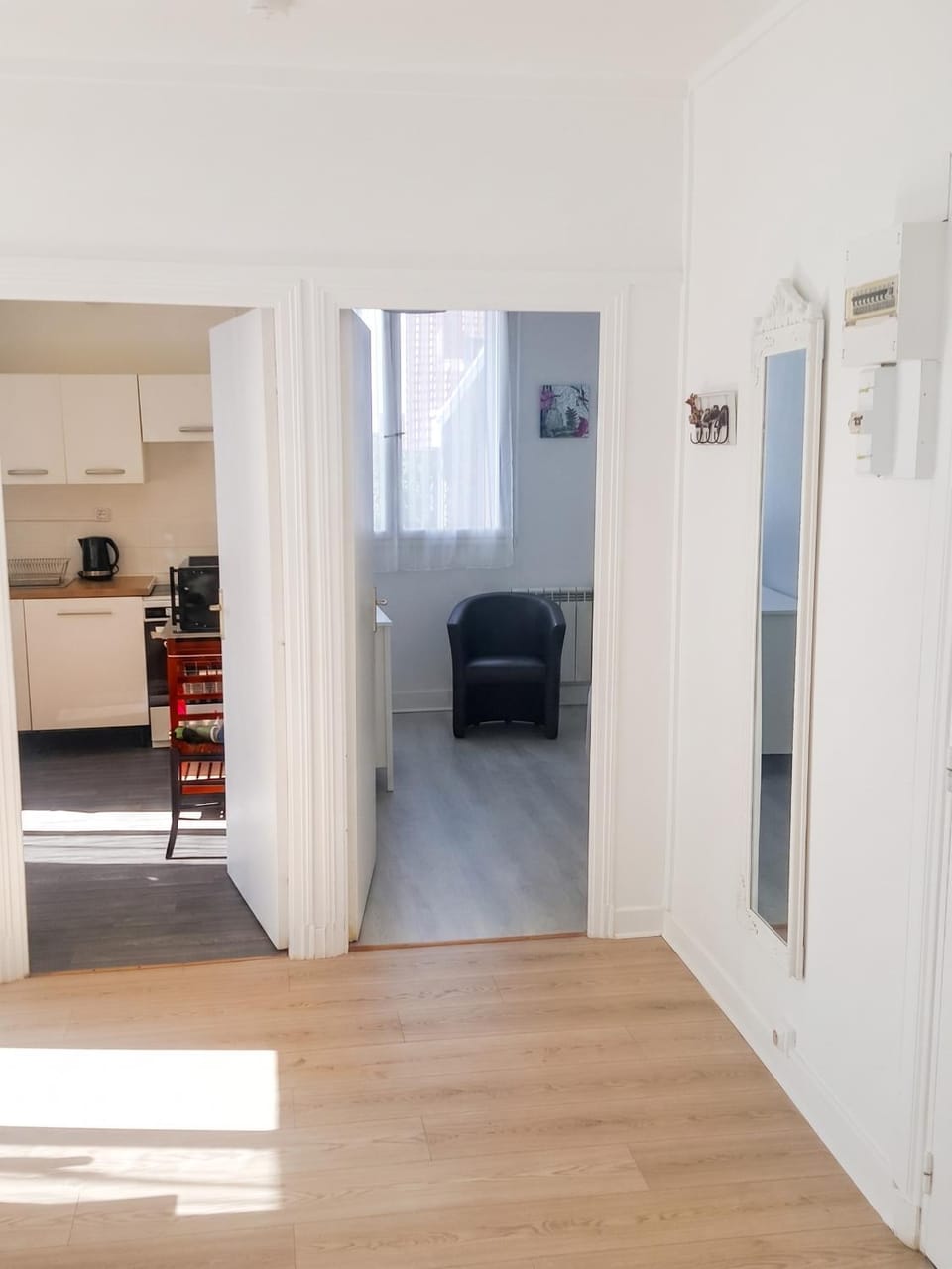 Photo of the whole room