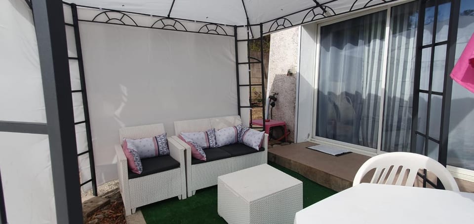 Bas de maison de village cosy & relax Apartment in Corsica