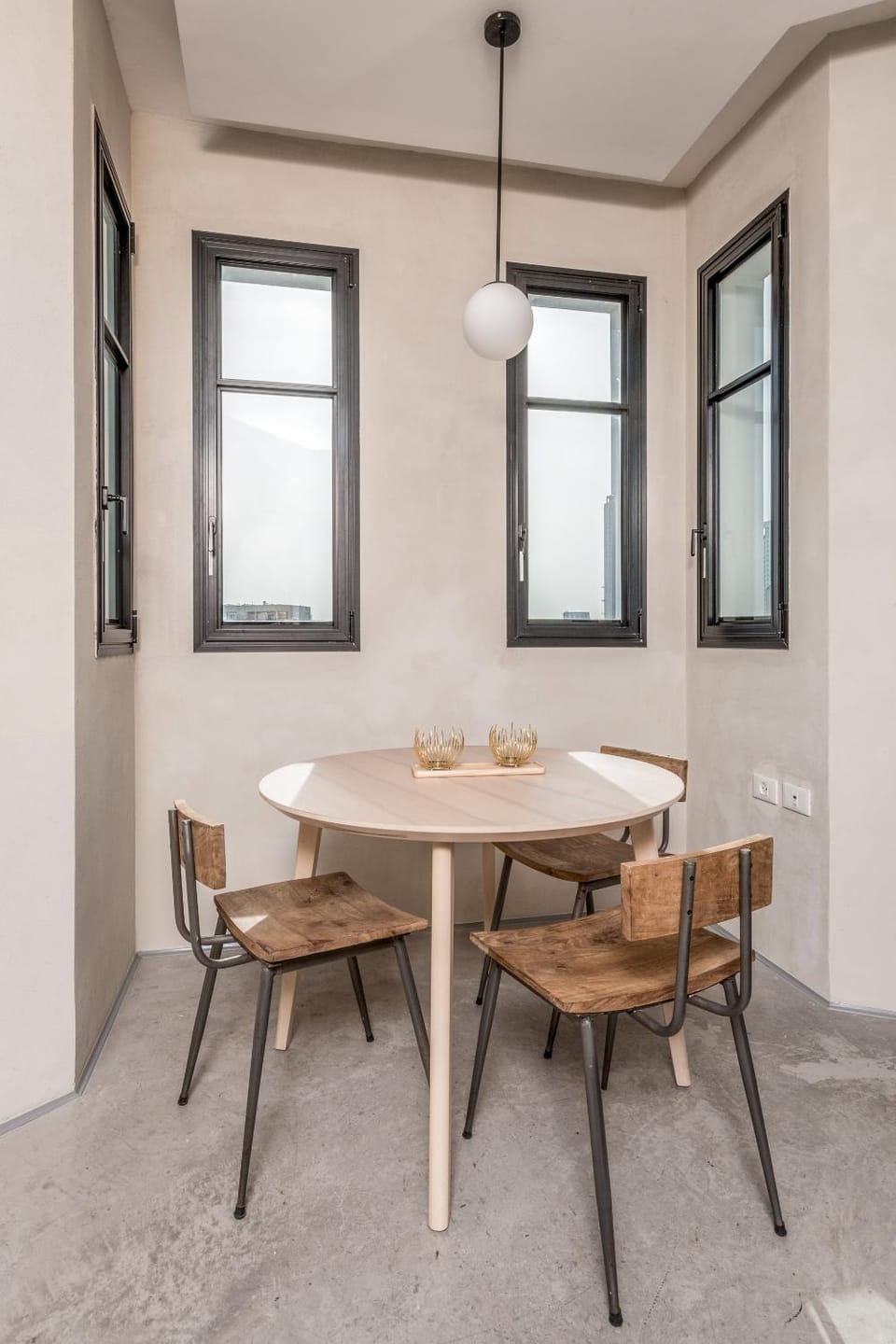 Trendy and cosy apartment / Balcony Apartment in Tel Aviv-Yafo