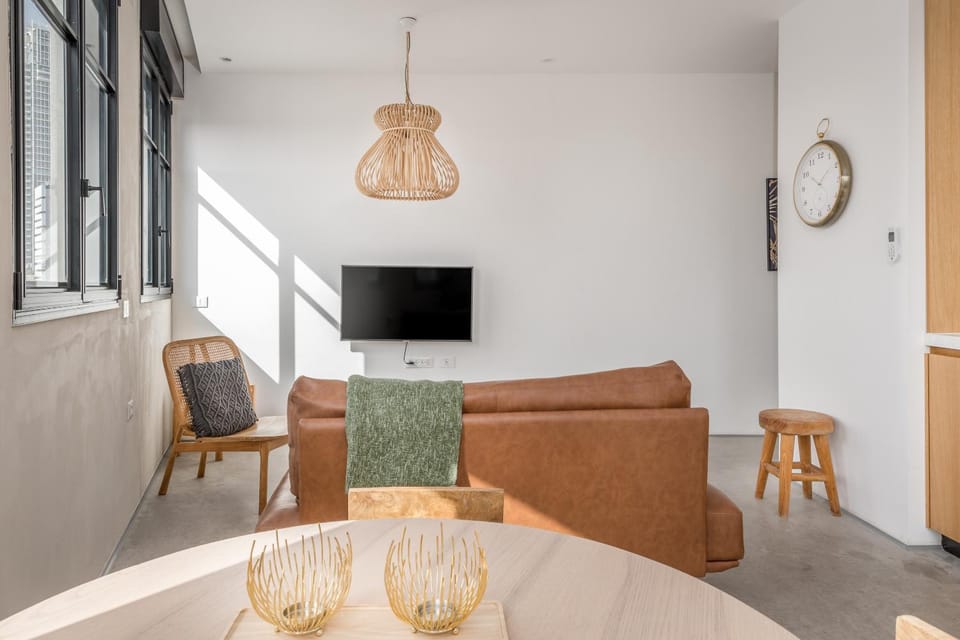Trendy and cosy apartment / Balcony Apartment in Tel Aviv-Yafo