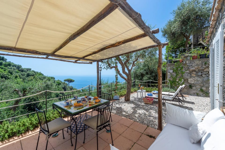 Patio, View (from property/room), Balcony/Terrace, Dining area, Mountain view, Sea view