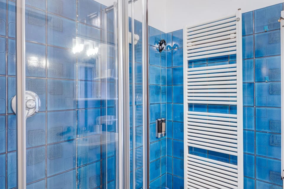 Bathroom, Living room