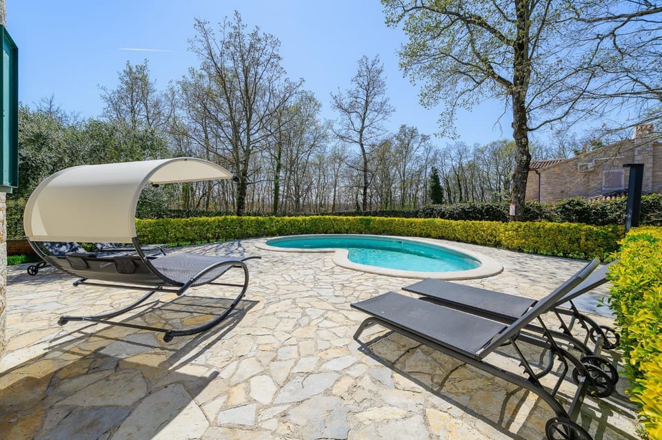 Garden, Swimming pool