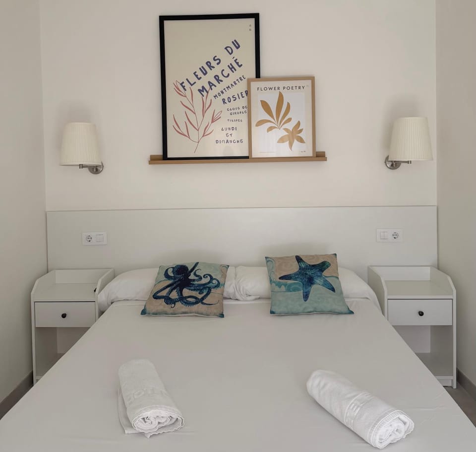 TV and multimedia, Balcony/Terrace, air conditioner